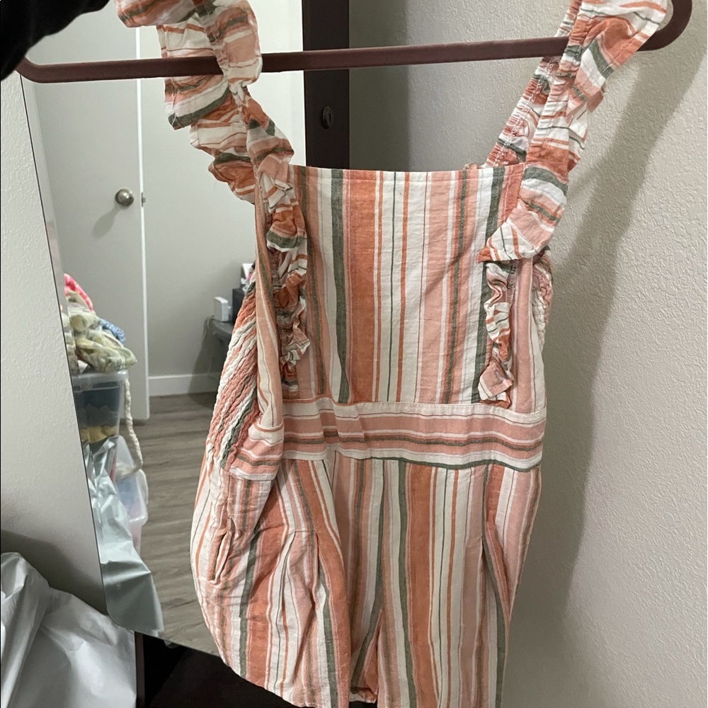 Lightly worn boutique romper!